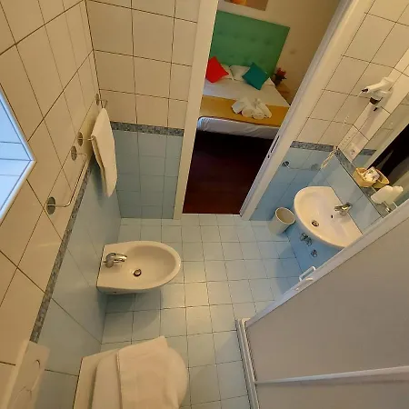 Senza Pensieri 3* Ριτσιόνε