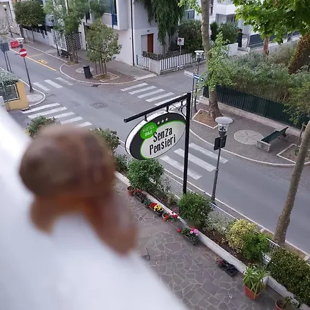 Senza Pensieri 3* Ριτσιόνε