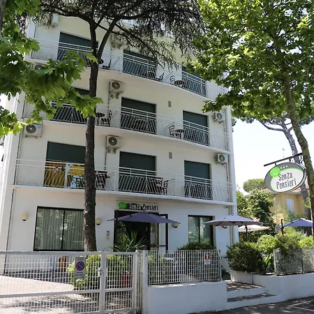 Senza Pensieri 호텔 리치오네